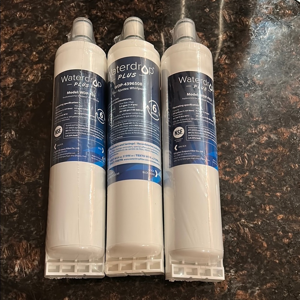 Waterdrop Plus Refrigerator Water Filter Set. **Brand New in Box**